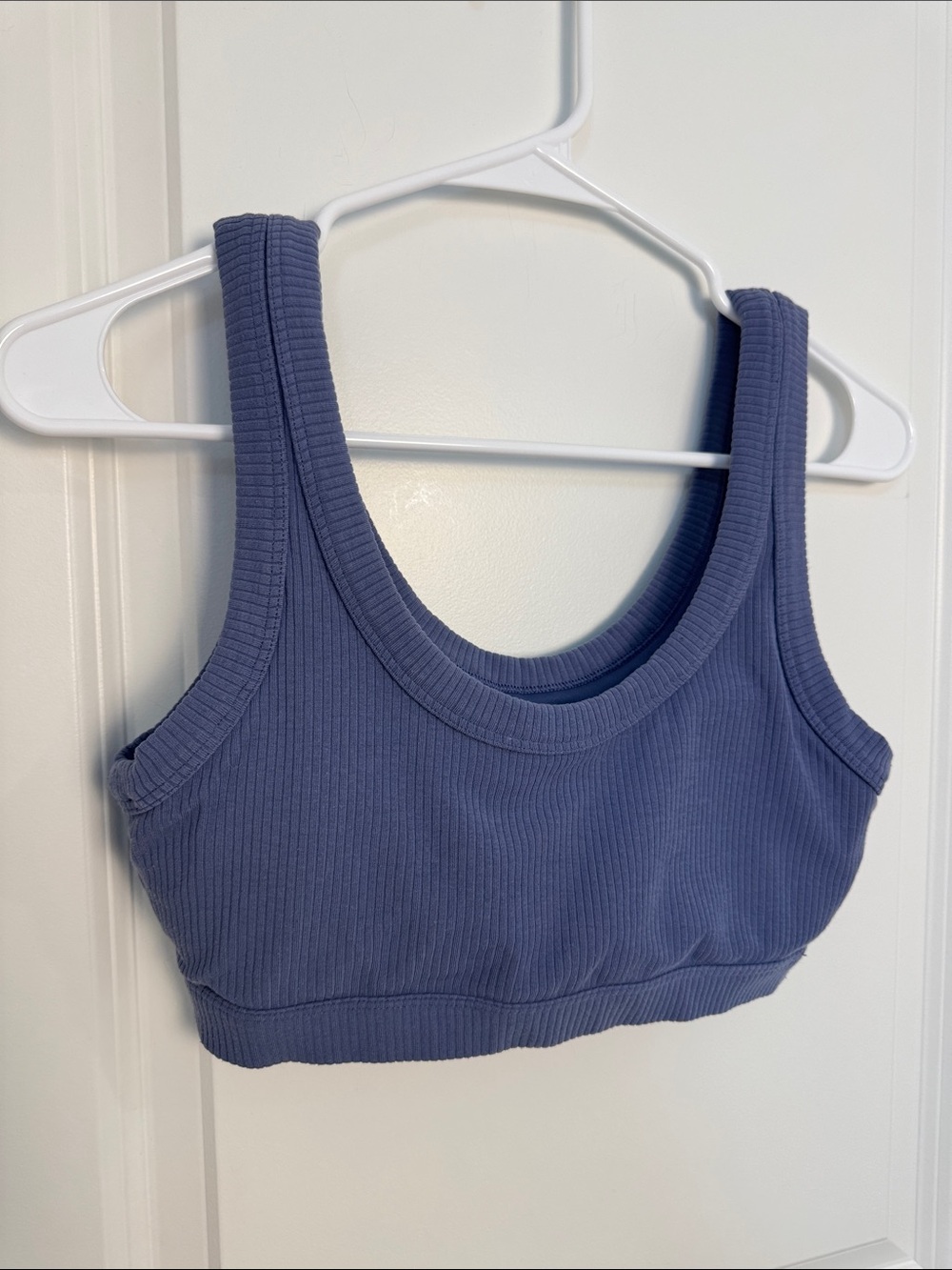 ALO Yoga Ribbed Scoop Sports Bra - Dusty Blue